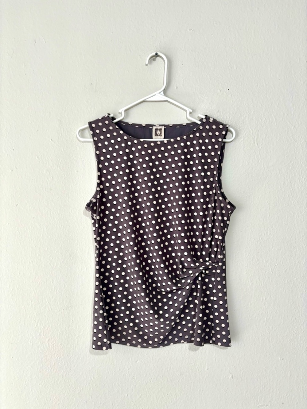 Anne Klein sleeveless polka dot blouse side-ruched size medium black and white - Picture 1 of 5